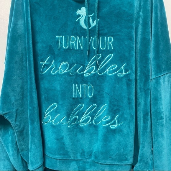 Disney loungewear Ariel “ Turn your troubles into bubbles” hoodie Size 3X - Picture 4 of 6